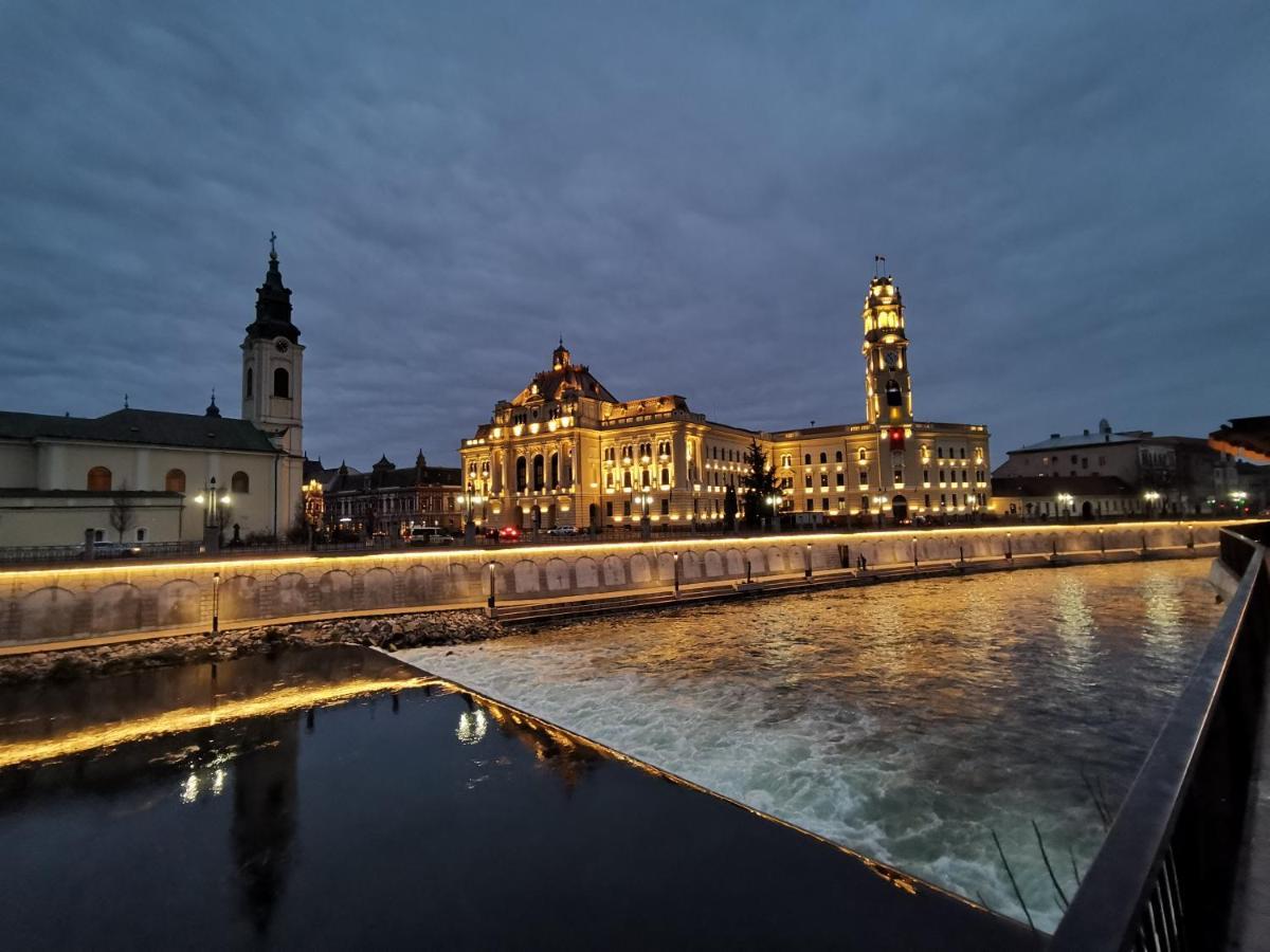 Apartamento Spiegel Center Oradea Exterior foto